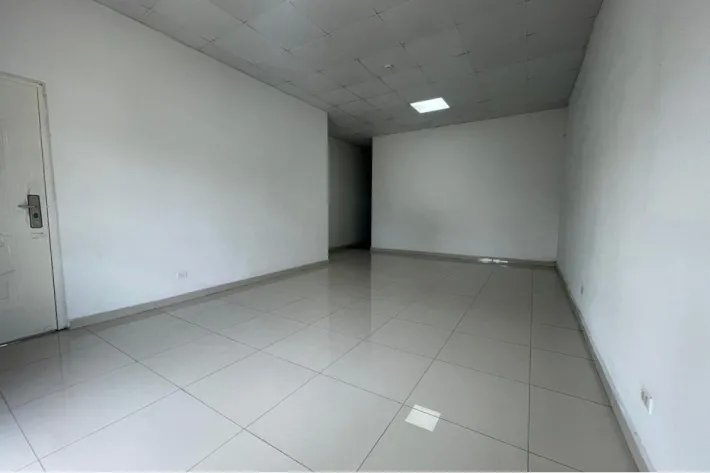 Commercial space for sale in Avenida Ernesto T. Lefevre, Panama City