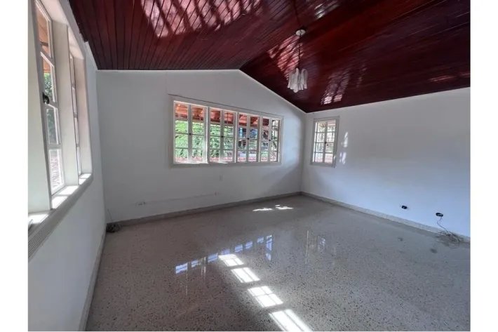Se vende casa en La Alameda, Betania
