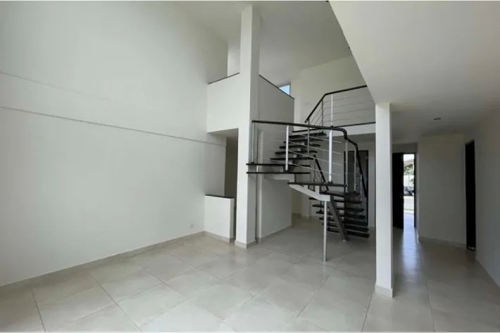 Venta de casa de dos plantas, PH Villa Sur, Costa Sur