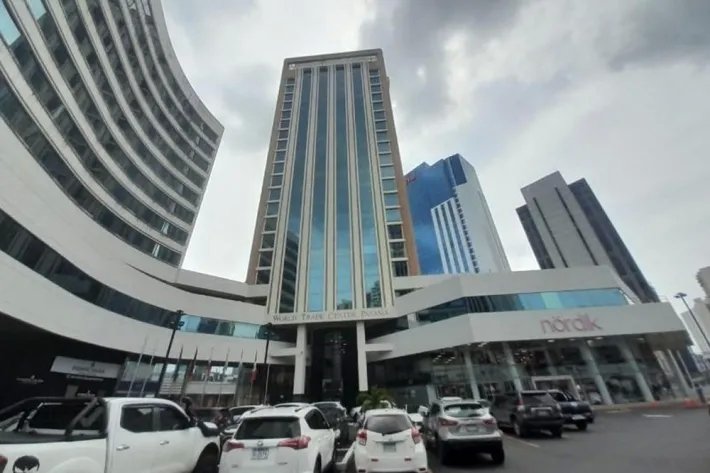 Venta oficina en Torre World Trade Center, Marbella