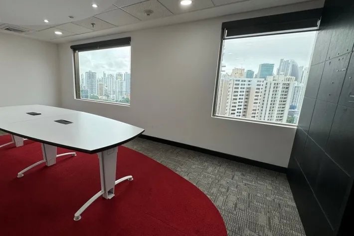 Venta oficina en Torre World Trade Center, Marbella