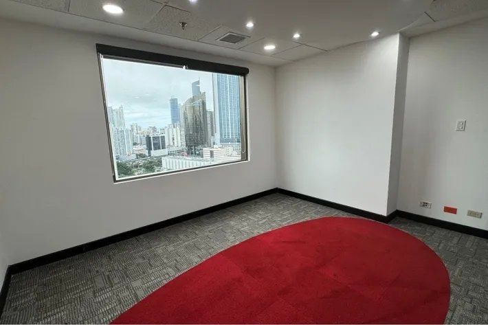 Venta oficina en Torre World Trade Center, Marbella