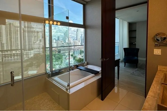 Apartment for sale in Punta Pacifica