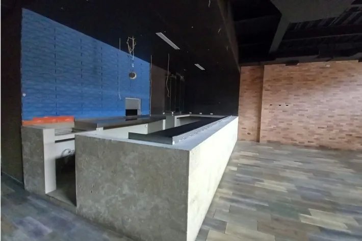 Venta de local comercial reposeído en Obarrio, Panamá