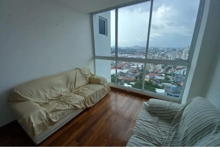Venta de apartamento reposeído en PH The Forum, El Cangrejo