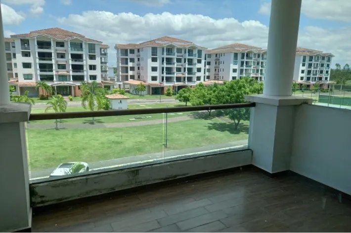 Venta de apartamento en PH Costamare, Panamá