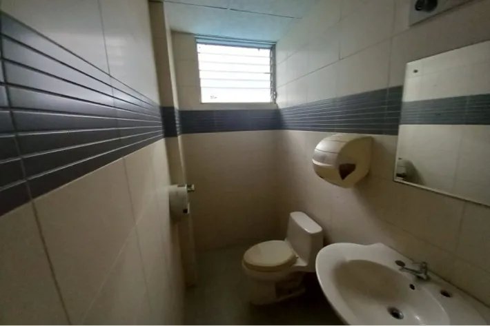 Venta de oficina reposeída en PH Donando, Bella Vista