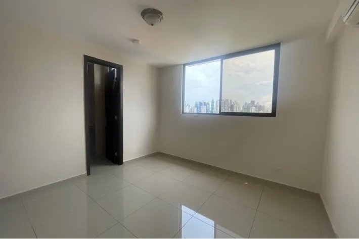 Apartment for rent in Vía España