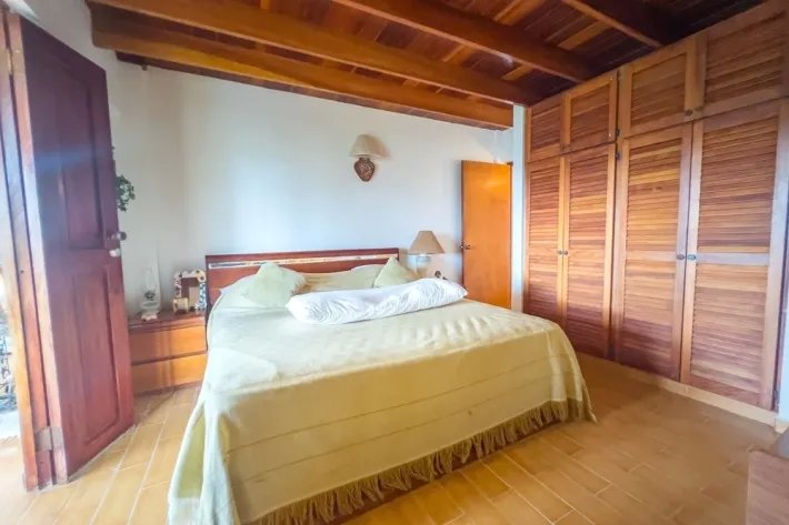 Se vende casa en Altos de Cerro Azul, Chilibre