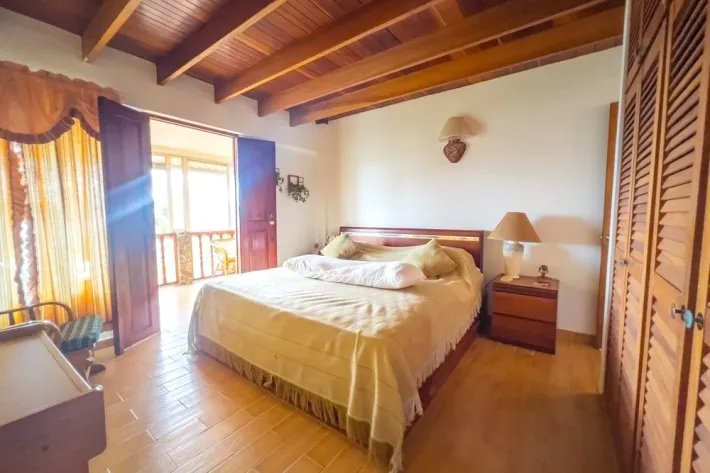 Se vende casa en Altos de Cerro Azul, Chilibre