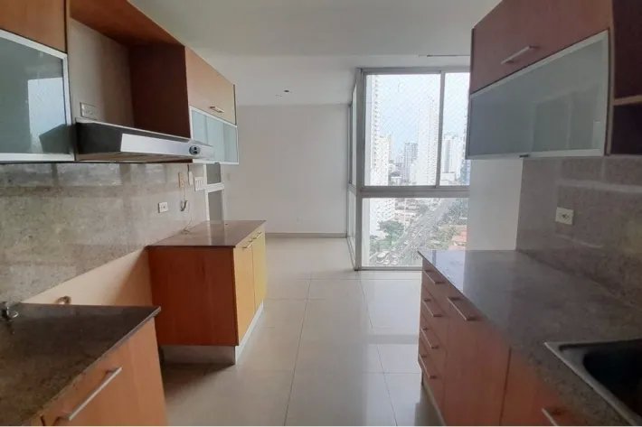 Venta de apartamento reposeído en San Francisco, Panamá