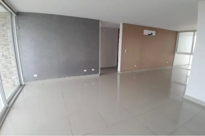Venta de apartamento reposeído en San Francisco, Panamá