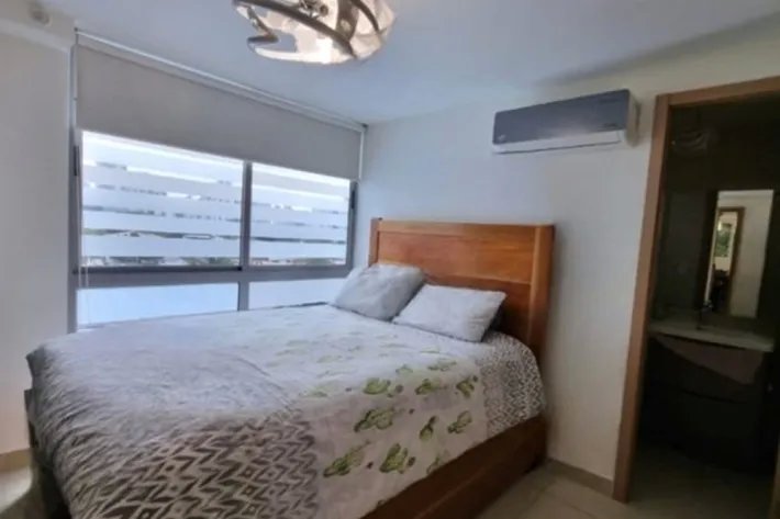 Apartment for sale in Via España - PH Torres de Castilla
