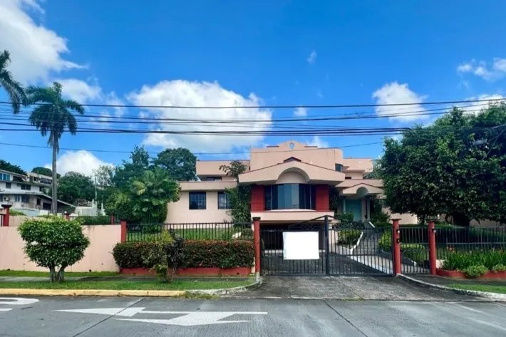 Venta de casa en urbanización Los Angeles, Betania