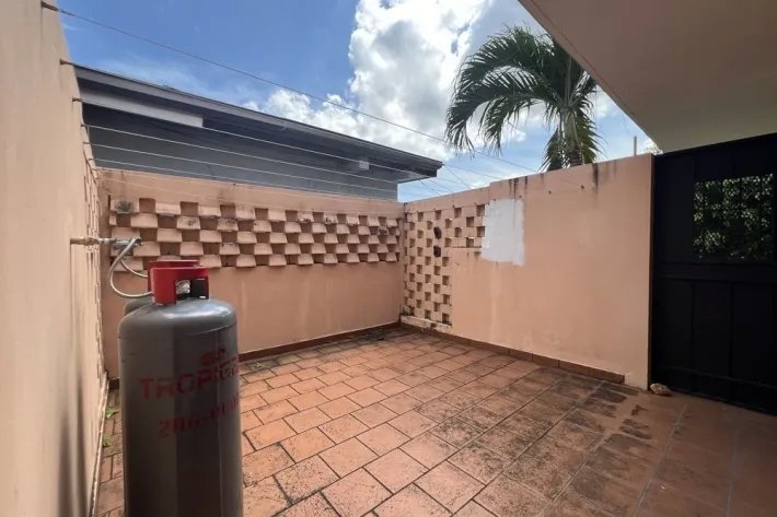 House for sale in Los Angeles, Betania