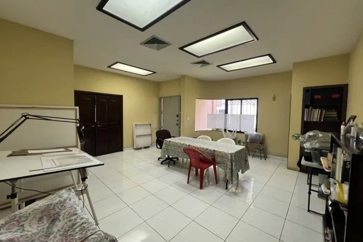 House for sale in Los Angeles, Betania