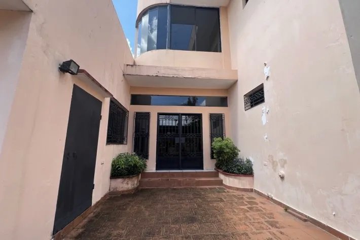 House for sale in Los Angeles, Betania