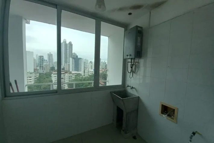 Venta de apartamento reposeído en El Cangrejo, Panamá