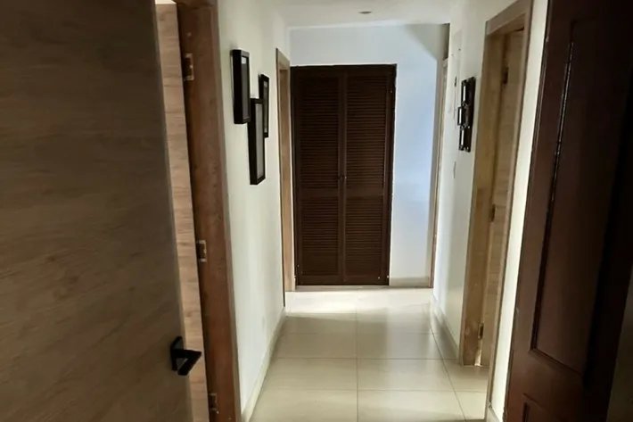 fully renovated apartment in Obarrio.