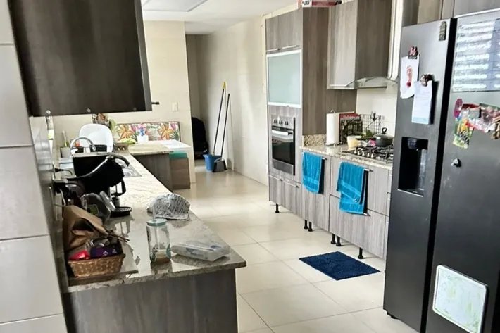 fully renovated apartment in Obarrio.