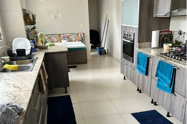 fully renovated apartment in Obarrio.