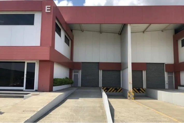 Warehouse for sale in Industrial Park "Las Américas", Panama City