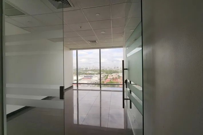 Office for rent in PH Torre Aseguradora Ancón, Costa del Este.