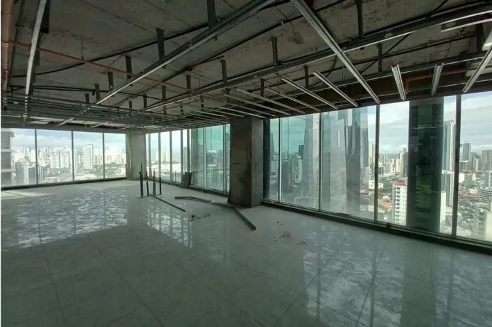 Repossessed offices for sale in Obarrio, Panama