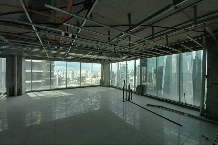 Repossessed offices for sale in Obarrio, Panama