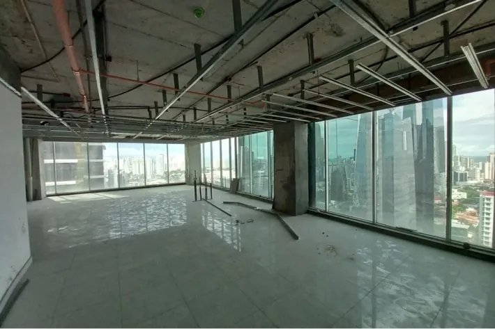 Repossessed offices for sale in Obarrio, Panama