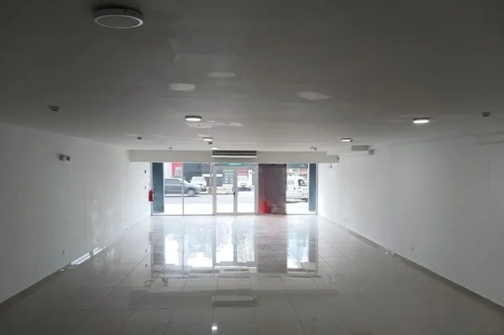 Alquiler de local comercial en Plaza Signature Point, Bella Vista, Panamá