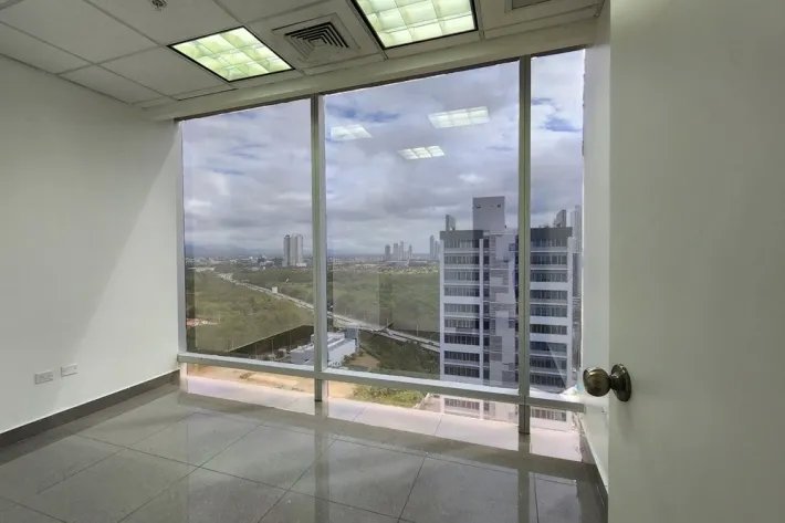Office for rent in PH Torre Aseguradora Ancon, Costa del Este