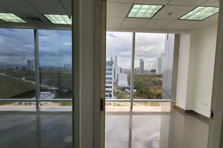 Office for rent in PH Torre Aseguradora Ancon, Costa del Este