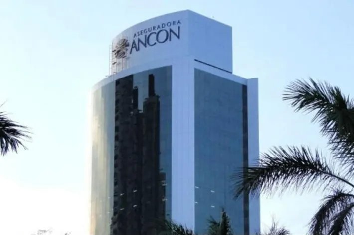 Alquiler de oficina vacía en PH Torre Aseguradora Ancón, Costa del Est...