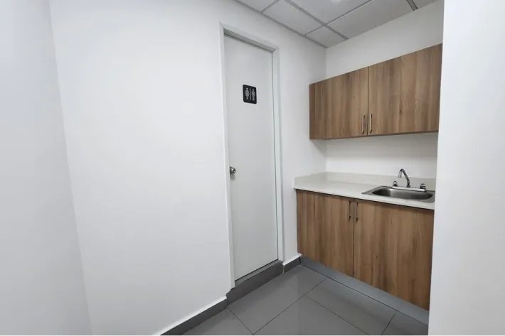 Empty office for rent in PH Torre Aseguradora Ancón, Panama