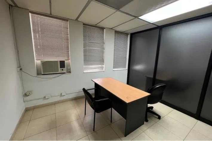 Venta de oficina en Avenida Federico Boyd, Bella Vista
