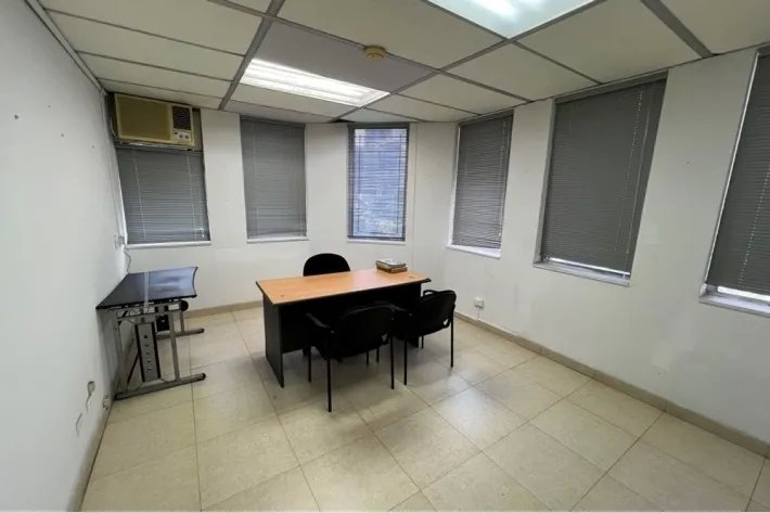 Venta de oficina en Avenida Federico Boyd, Bella Vista