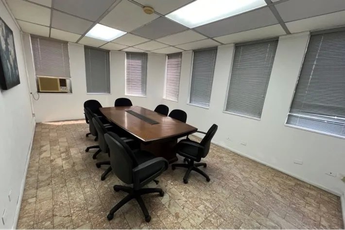 Venta de oficina en Avenida Federico Boyd, Bella Vista