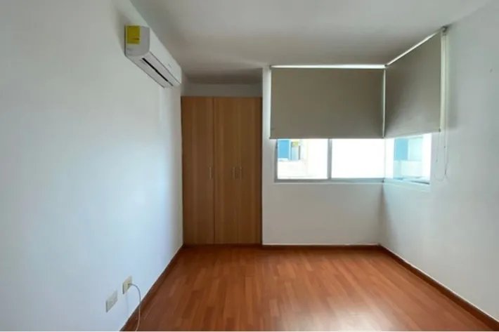 Furnished apartment for sale in Paitilla, Panama City
