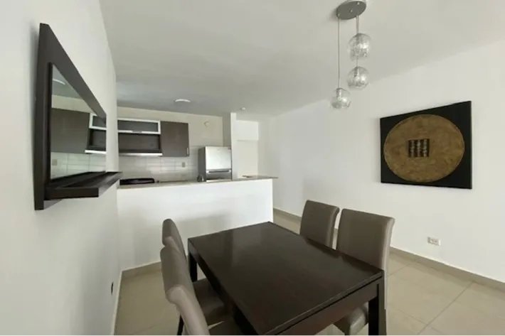 Furnished apartment for sale in Paitilla, Panama City