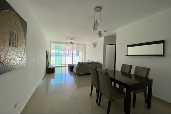 Furnished apartment for sale in Paitilla, Panama City