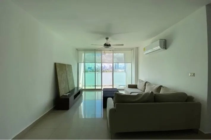 Furnished apartment for sale in Paitilla, Panama City