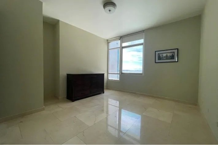 Apartment for sale in Punta Pacifica, San Francisco