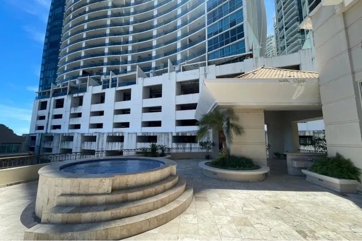 Apartment for sale in Punta Pacifica, San Francisco