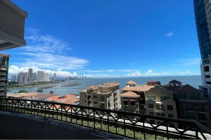Apartment for sale in Punta Pacifica, San Francisco