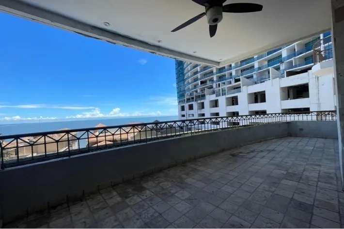 Apartment for sale in Punta Pacifica, San Francisco