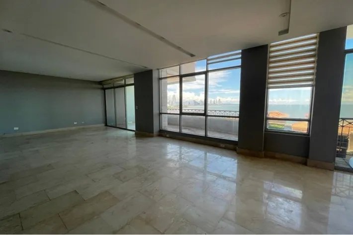 Apartment for sale in Punta Pacifica, San Francisco