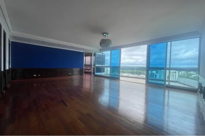Penthouse for sale in El Cangrejo, Panama