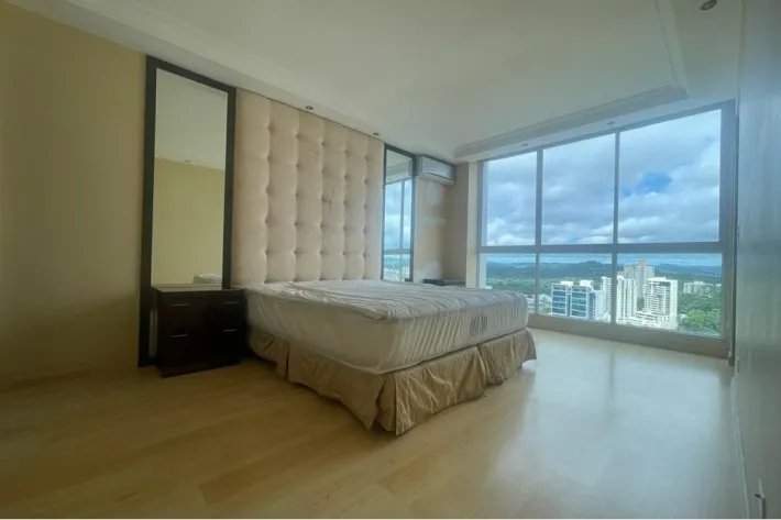 Penthouse for sale in El Cangrejo, Panama