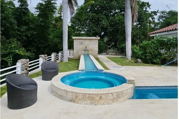 Se vende hacienda en Punta Barco, Coclé